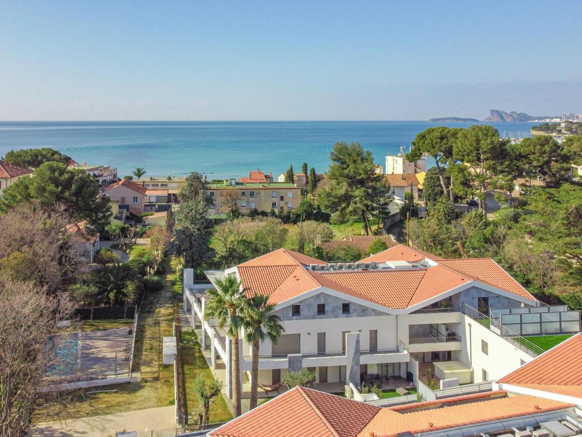 T3 Neuf – C13 - Jardin-Terrasse Et Piscine – Accès Direct Plages Et Centre Village Saint-Cyr-sur-Mer Esterno foto